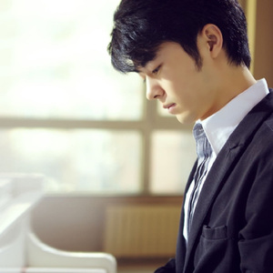 欧美顶级双拳瓶交
